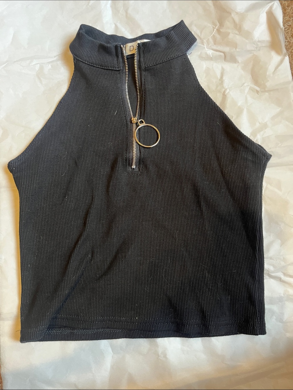 DK Fashion Black Top with Front Zipper